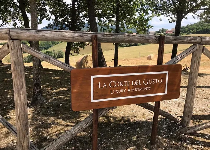 La Corte Del Gusto Luxuryapartments * Arcevia