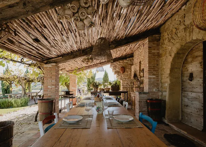 公寓 La Corte Del Gusto Luxuryapartments Arcevia